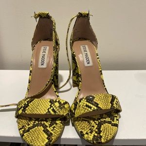 Yellow faux snake print Steve Madden Heel